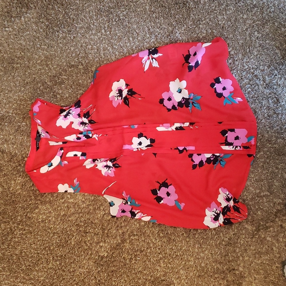 Sleeveless top. 41 Hawthorn. SIZE XL